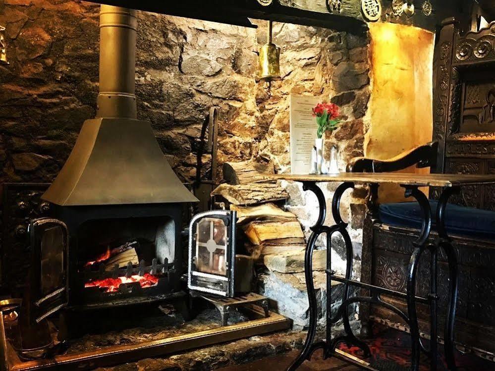 The Nobody Inn Christow Bagian luar foto