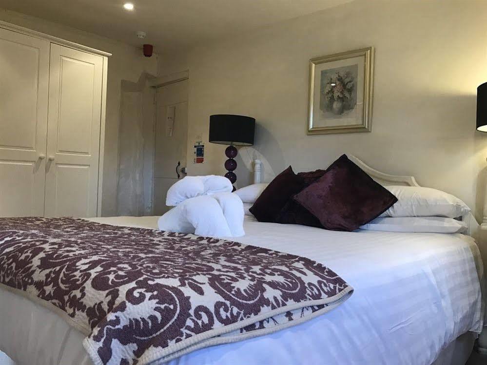 The Nobody Inn Christow Bagian luar foto